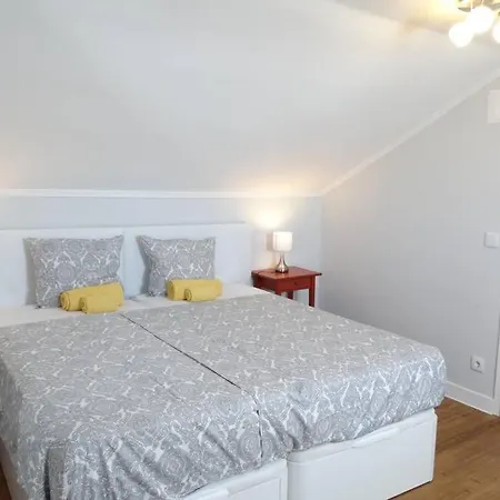 4 Bedrooms Ap In Graca - Great For Families&groups *