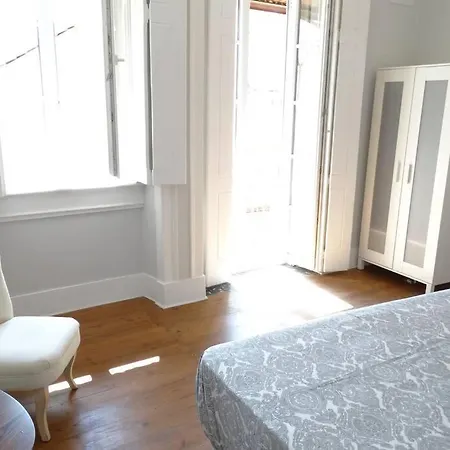 4 Bedrooms Ap In Graca - Great For Families&groups Лиссабон