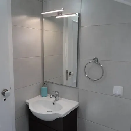 Апартаменты 4 Bedrooms Ap In Graca - Great For Families&groups *