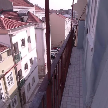 4 Bedrooms Ap In Graca - Great For Families&groups Апартаменты